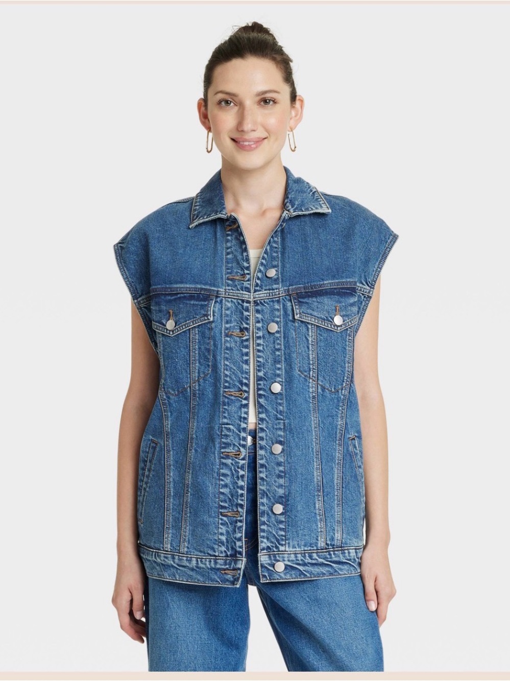 Universal thread women’s 80s baggy Blue Denim button up Vest